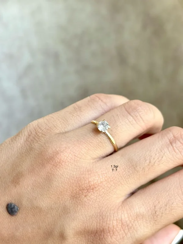 Anillo de oro de 18k