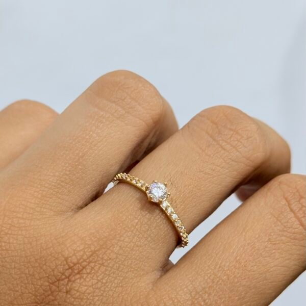 Anillo solitario 1.71gr T7.5
